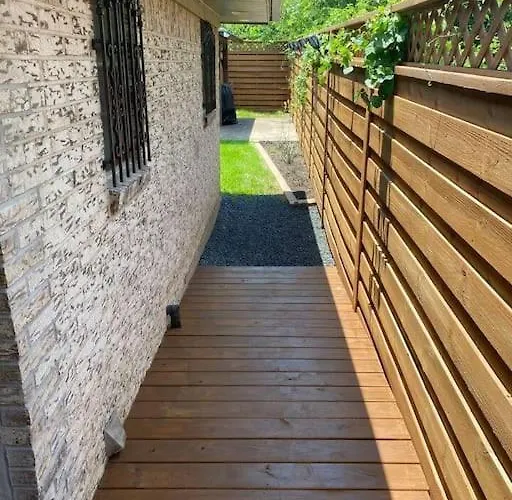Stockyards! Walk 3 Blocks-ranch House Sleeps 8