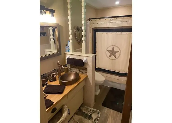 Stockyards! Walk 3 Blocks-ranch House Sleeps 8 Holiday home Fort Worth