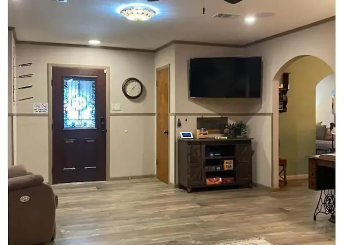 Stockyards! Walk 3 Blocks-ranch House Sleeps 8 Holiday home